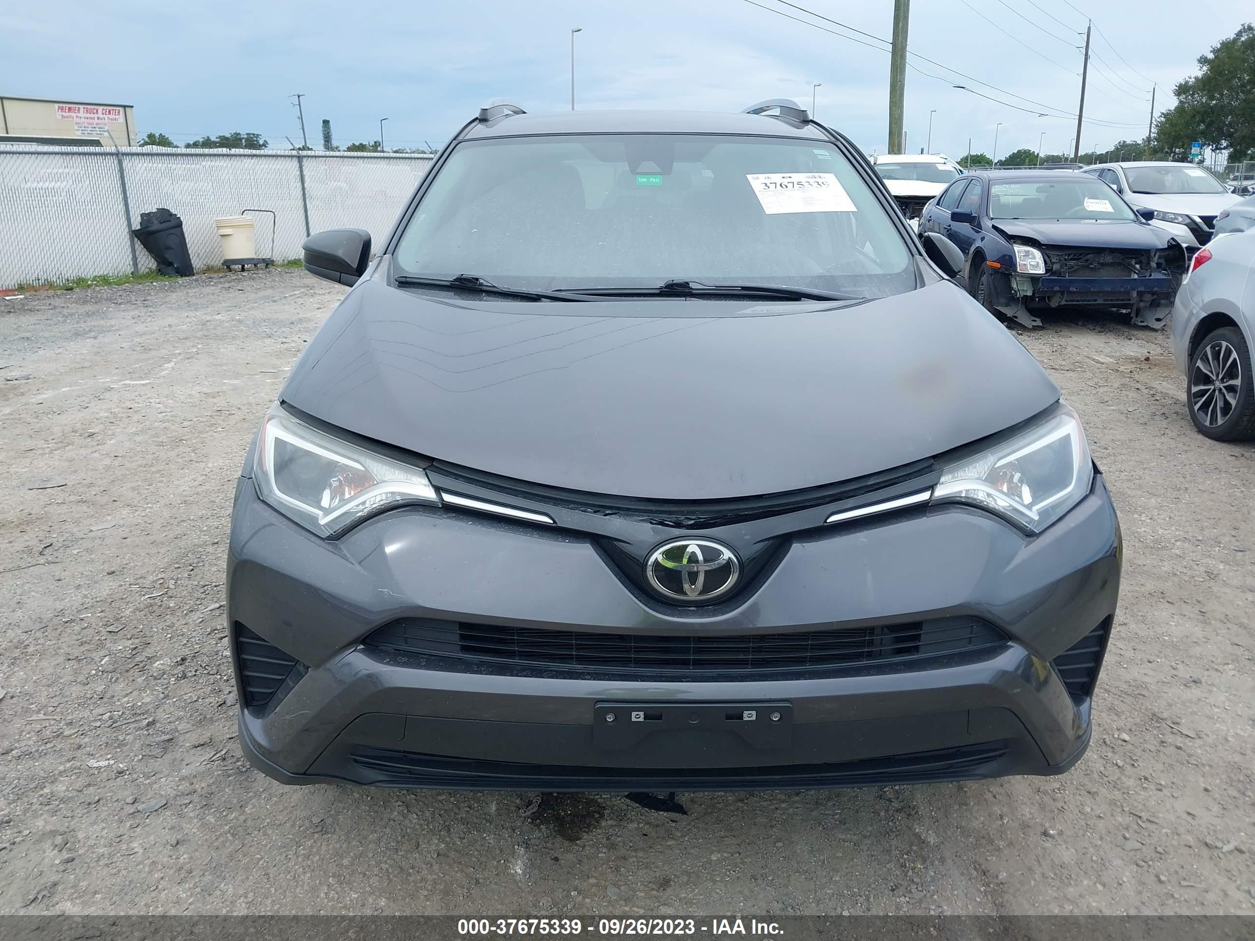 Photo 11 VIN: JTMZFREV3HJ702348 - TOYOTA RAV 4 