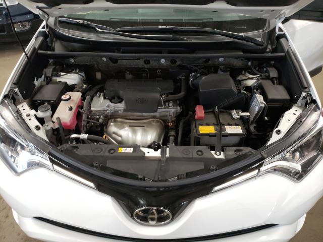 Photo 6 VIN: JTMZFREV3JD129553 - TOYOTA RAV4 LE 