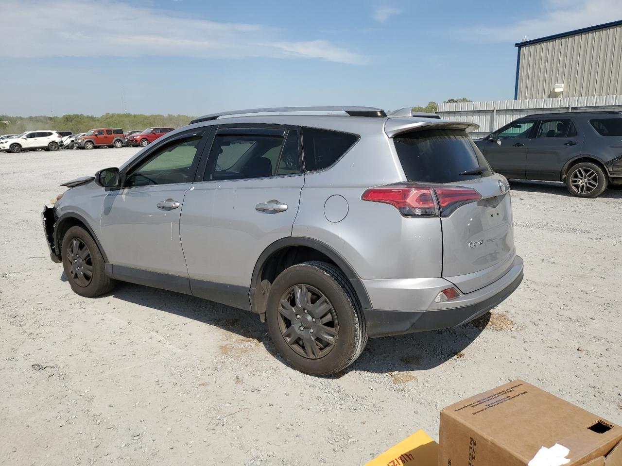 Photo 1 VIN: JTMZFREV3JJ171643 - TOYOTA RAV 4 