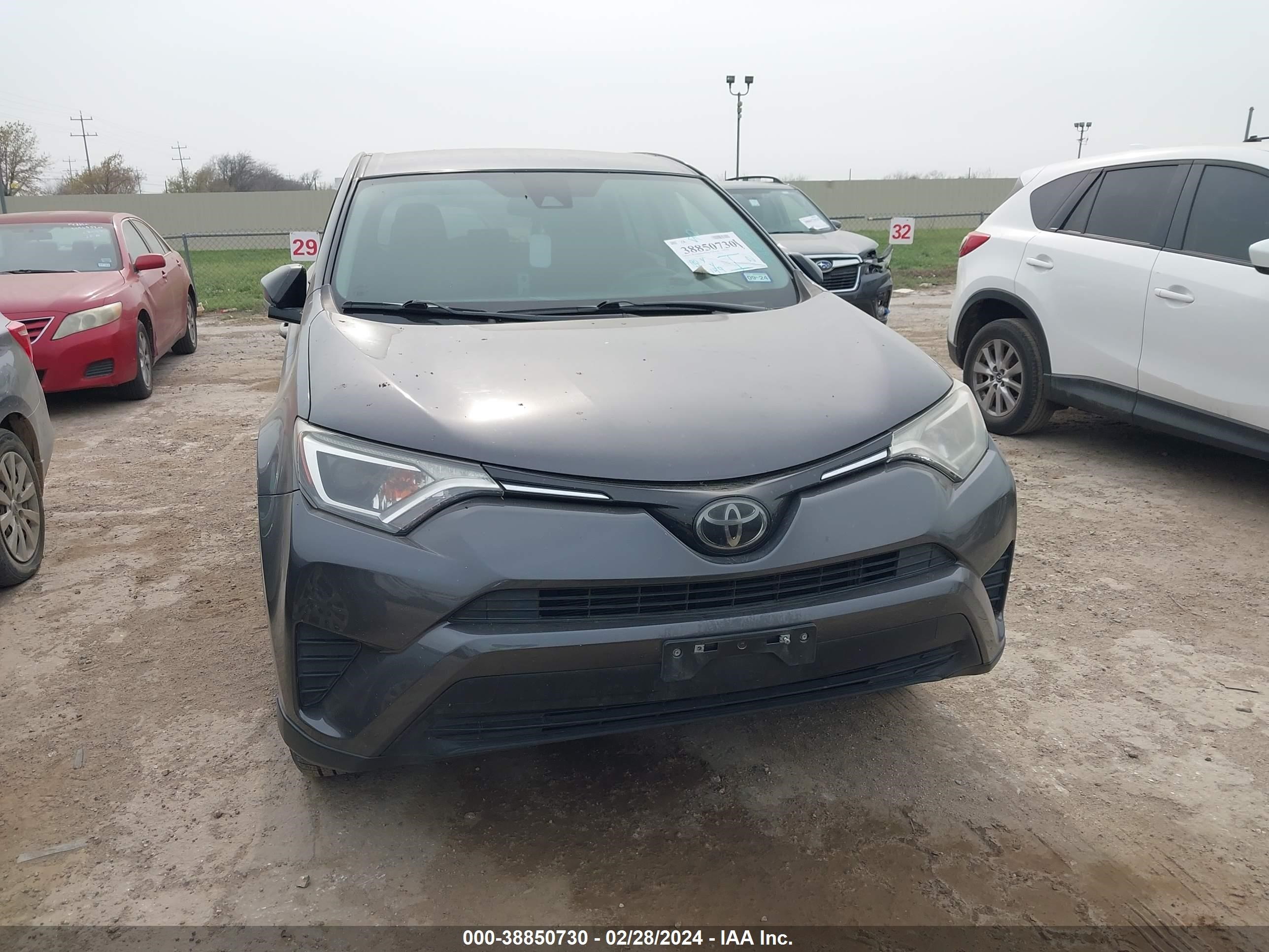 Photo 5 VIN: JTMZFREV3JJ187308 - TOYOTA RAV 4 