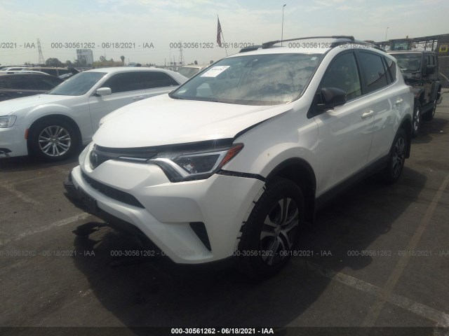 Photo 1 VIN: JTMZFREV3JJ211316 - TOYOTA RAV4 