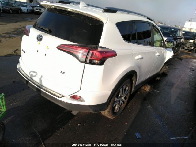 Photo 3 VIN: JTMZFREV3JJ743780 - TOYOTA RAV4 