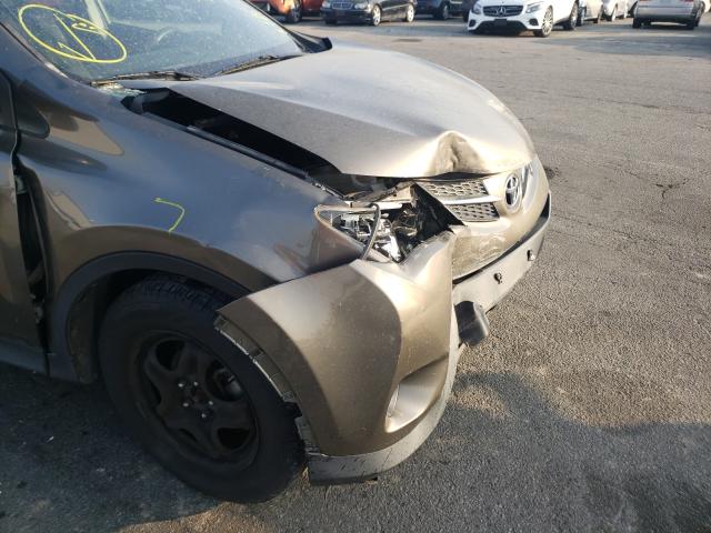 Photo 8 VIN: JTMZFREV4FD043269 - TOYOTA RAV4 LE 