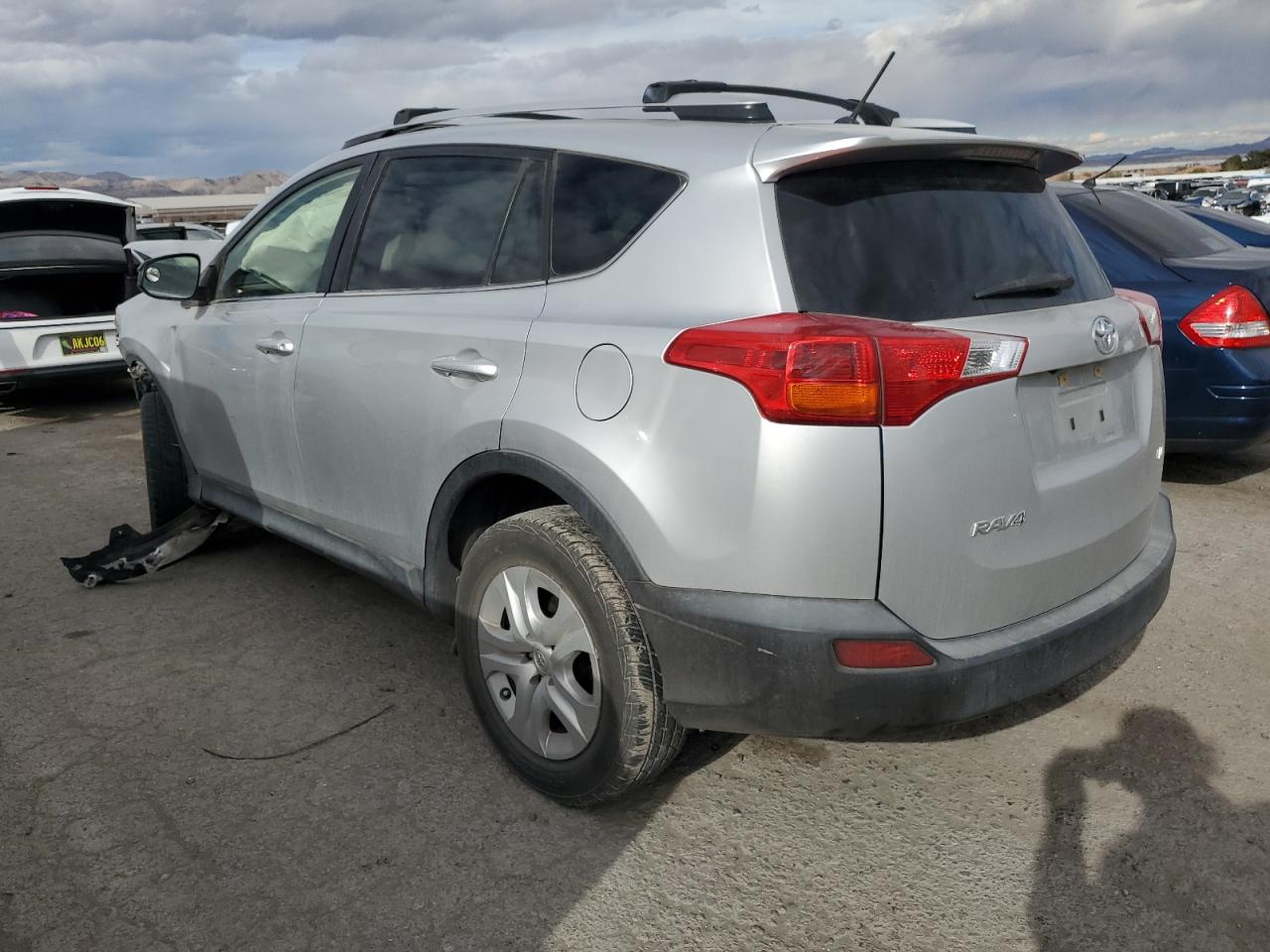 Photo 1 VIN: JTMZFREV4FJ046562 - TOYOTA RAV 4 