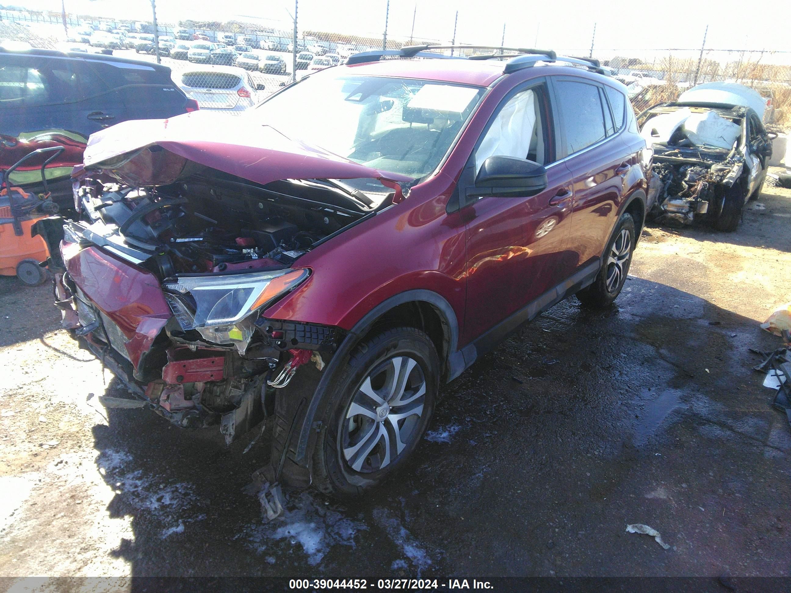 Photo 1 VIN: JTMZFREV4JD112101 - TOYOTA RAV 4 