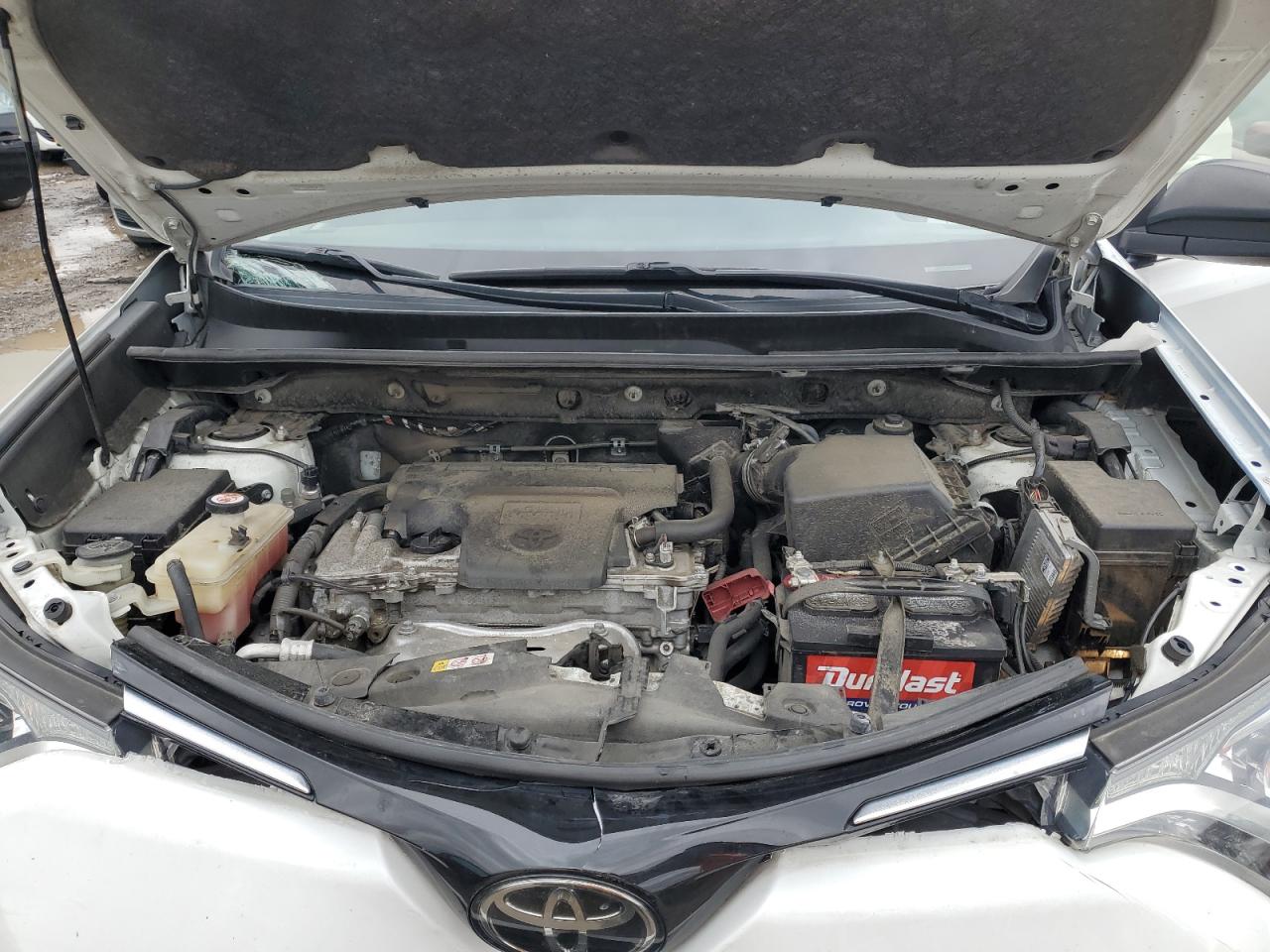 Photo 10 VIN: JTMZFREV4JJ180870 - TOYOTA RAV 4 