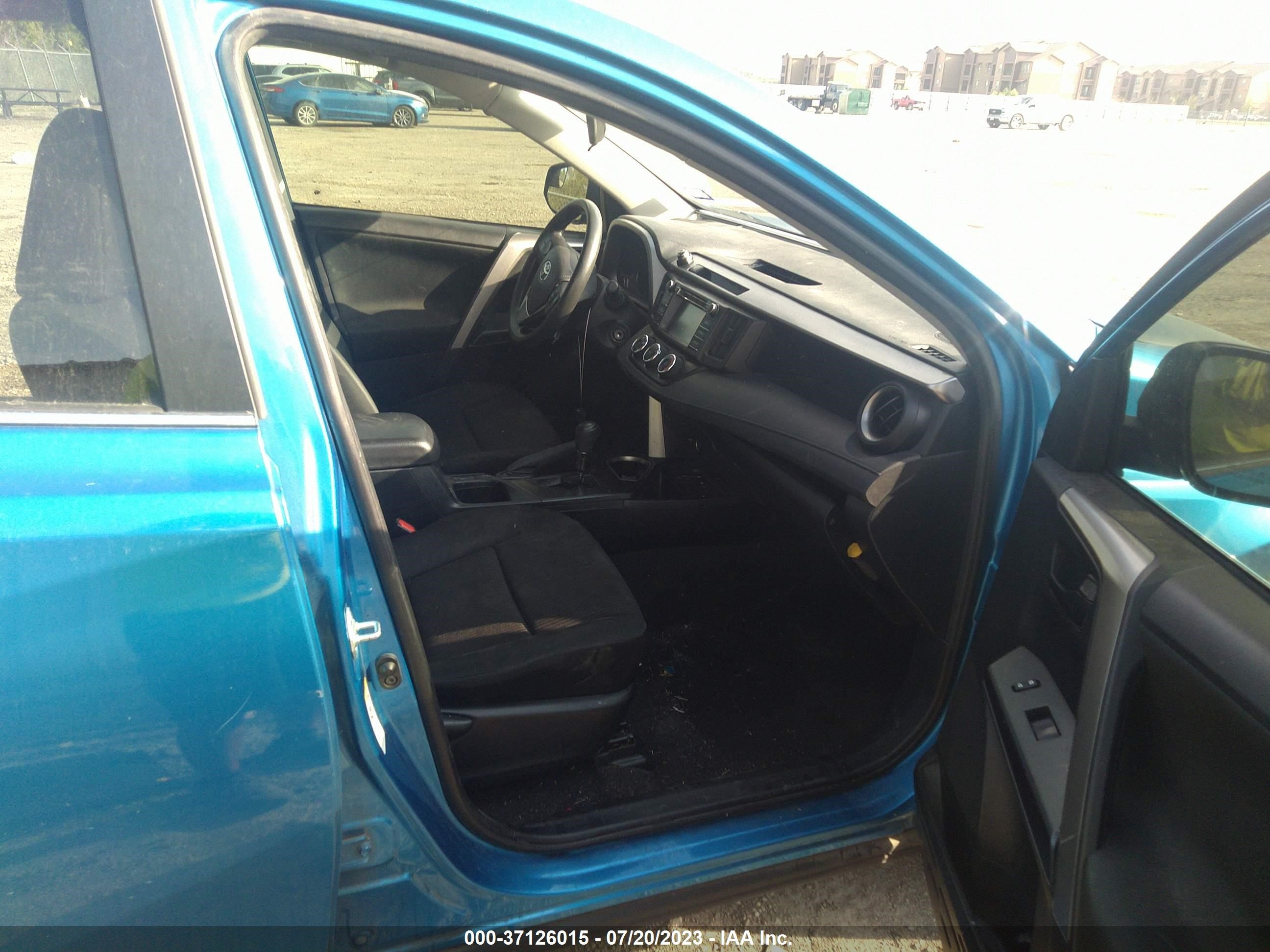 Photo 4 VIN: JTMZFREV4JJ724655 - TOYOTA RAV 4 