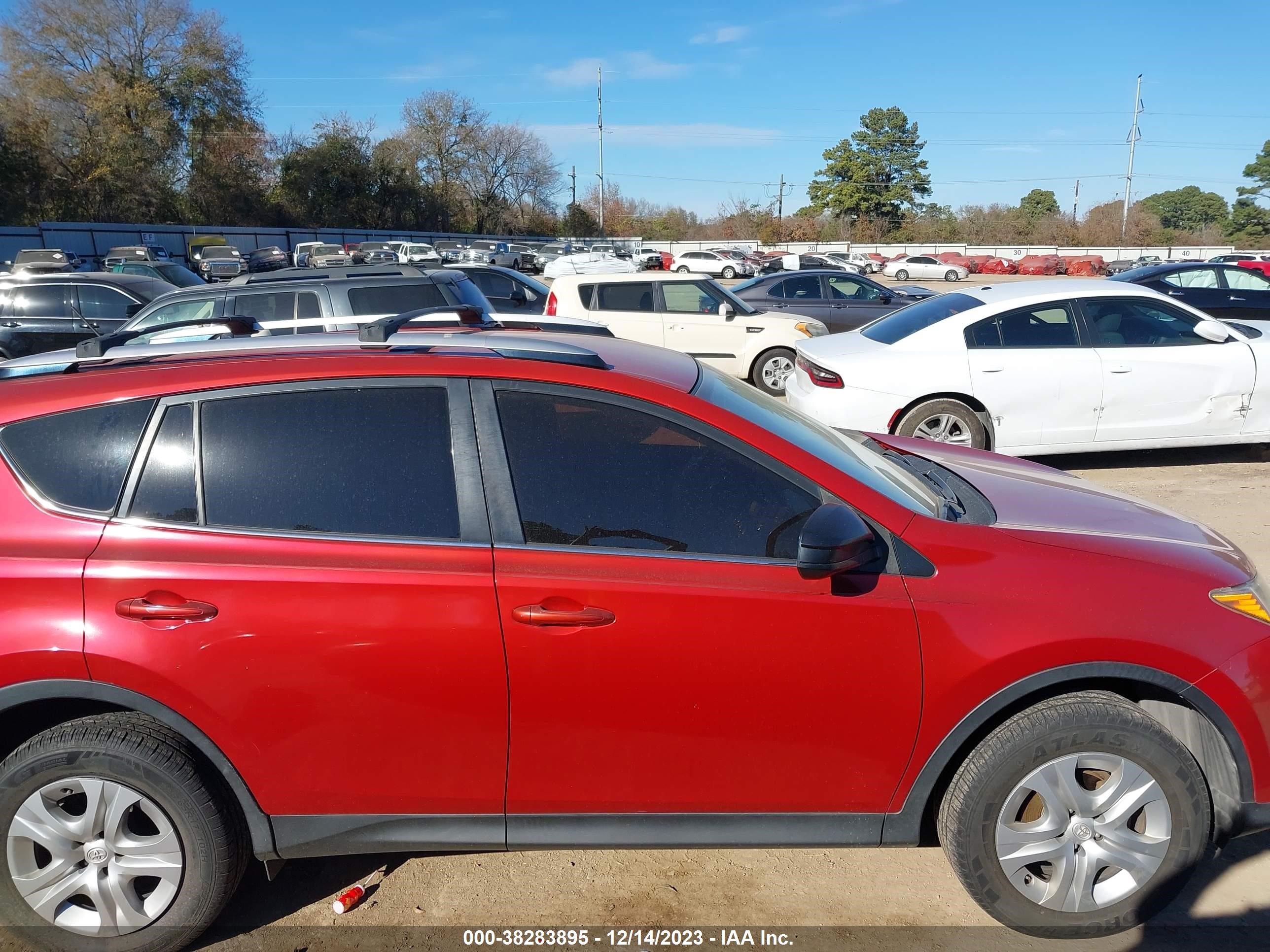 Photo 13 VIN: JTMZFREV5EJ000155 - TOYOTA RAV 4 