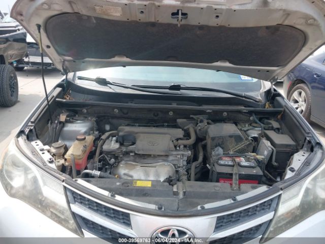 Photo 9 VIN: JTMZFREV5FJ042214 - TOYOTA RAV4 