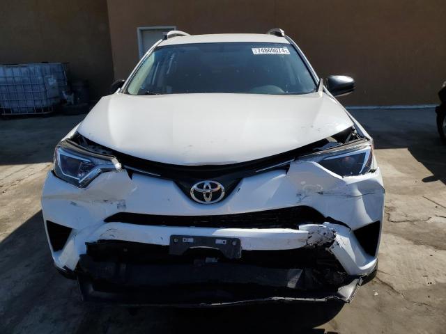 Photo 4 VIN: JTMZFREV5GD091266 - TOYOTA RAV4 LE 