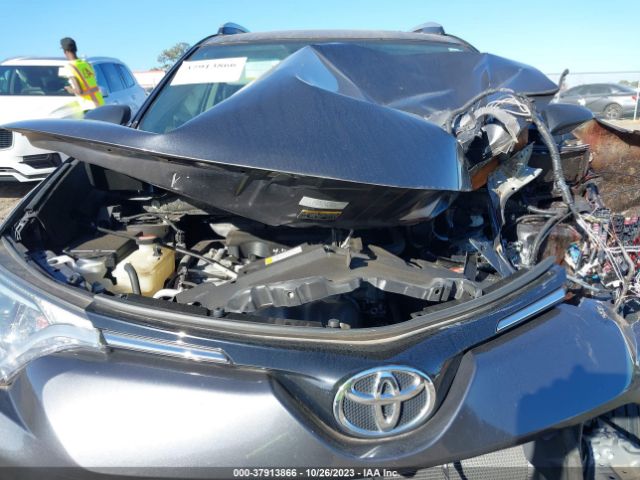 Photo 9 VIN: JTMZFREV5GJ087901 - TOYOTA RAV4 