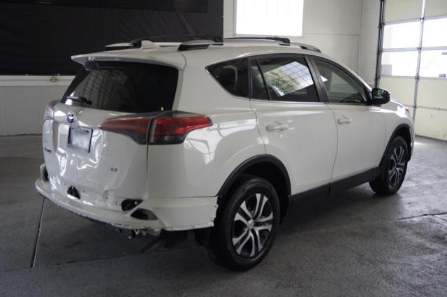 Photo 2 VIN: JTMZFREV5GJ097389 - TOYOTA RAV4 LE 