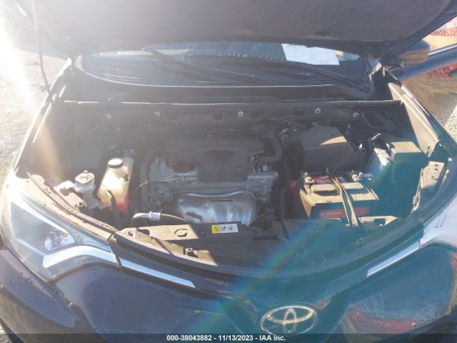 Photo 9 VIN: JTMZFREV5HJ718521 - TOYOTA RAV4 