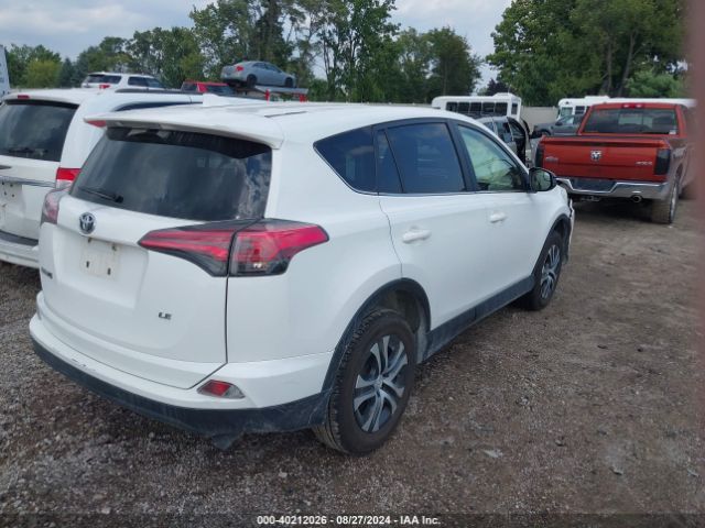 Photo 3 VIN: JTMZFREV5JJ157212 - TOYOTA RAV4 