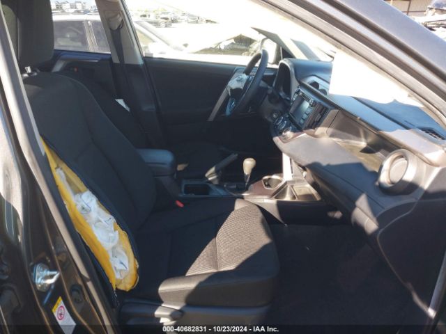 Photo 4 VIN: JTMZFREV5JJ730903 - TOYOTA RAV4 