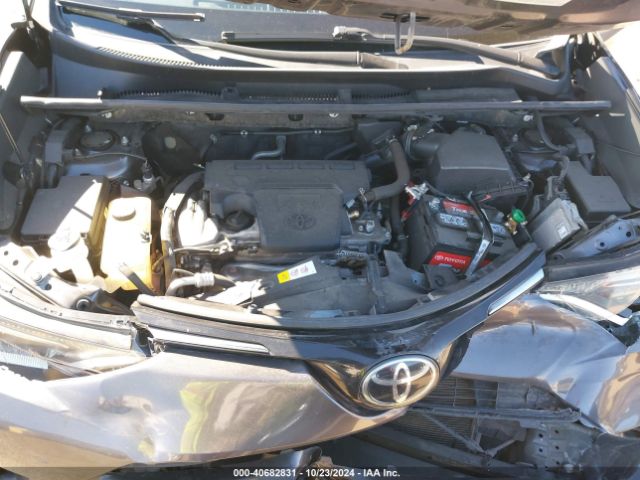 Photo 9 VIN: JTMZFREV5JJ730903 - TOYOTA RAV4 