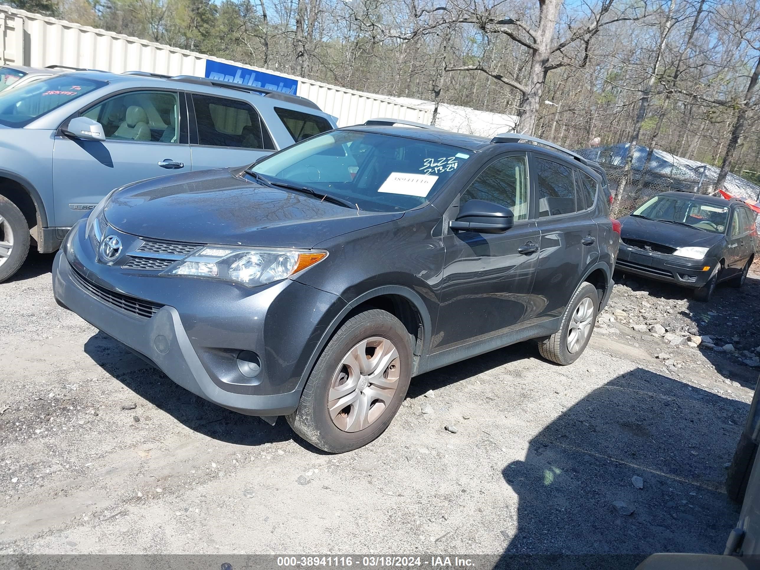 Photo 1 VIN: JTMZFREV6FD063622 - TOYOTA RAV 4 