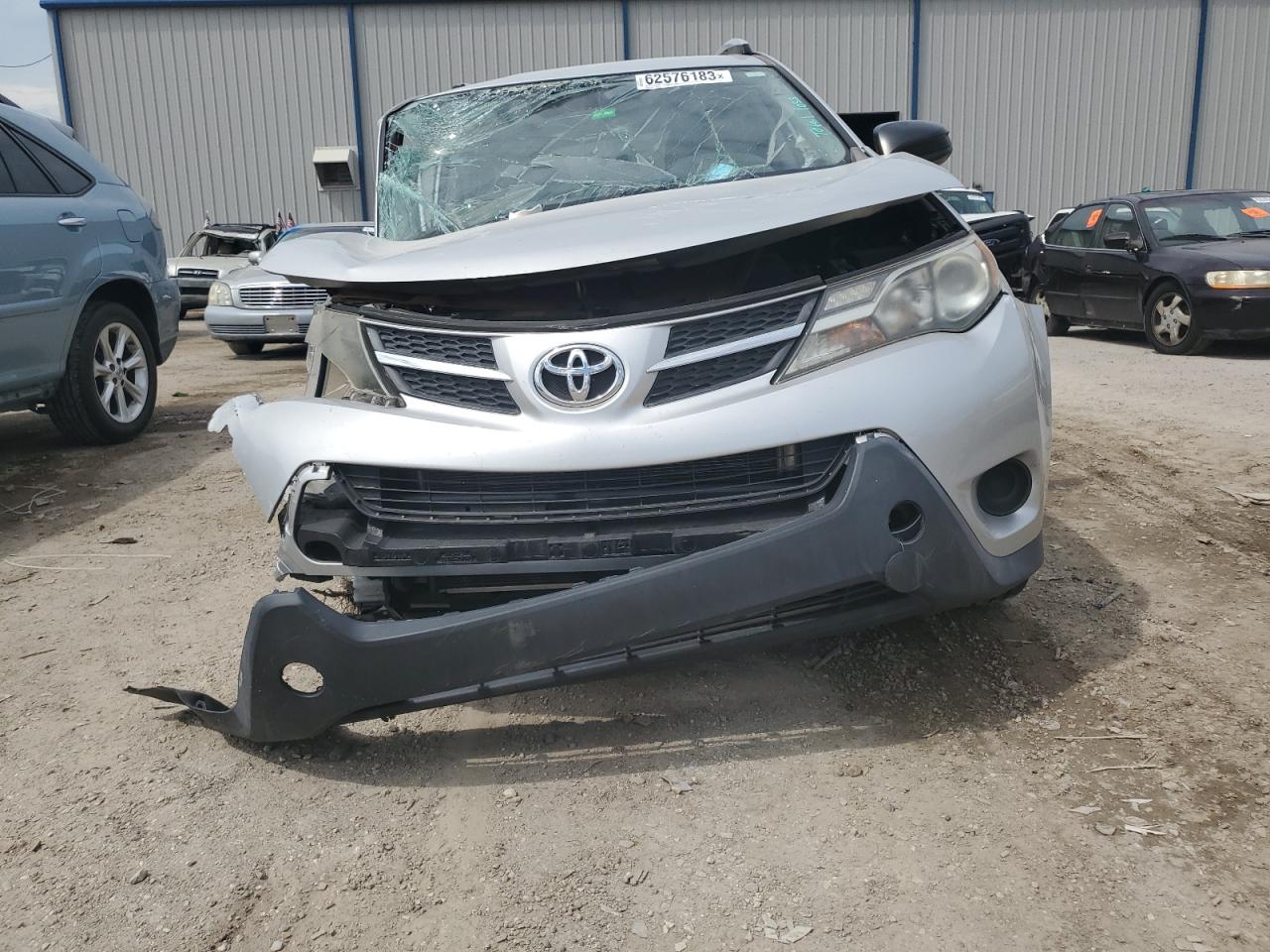 Photo 4 VIN: JTMZFREV6FJ027804 - TOYOTA RAV 4 