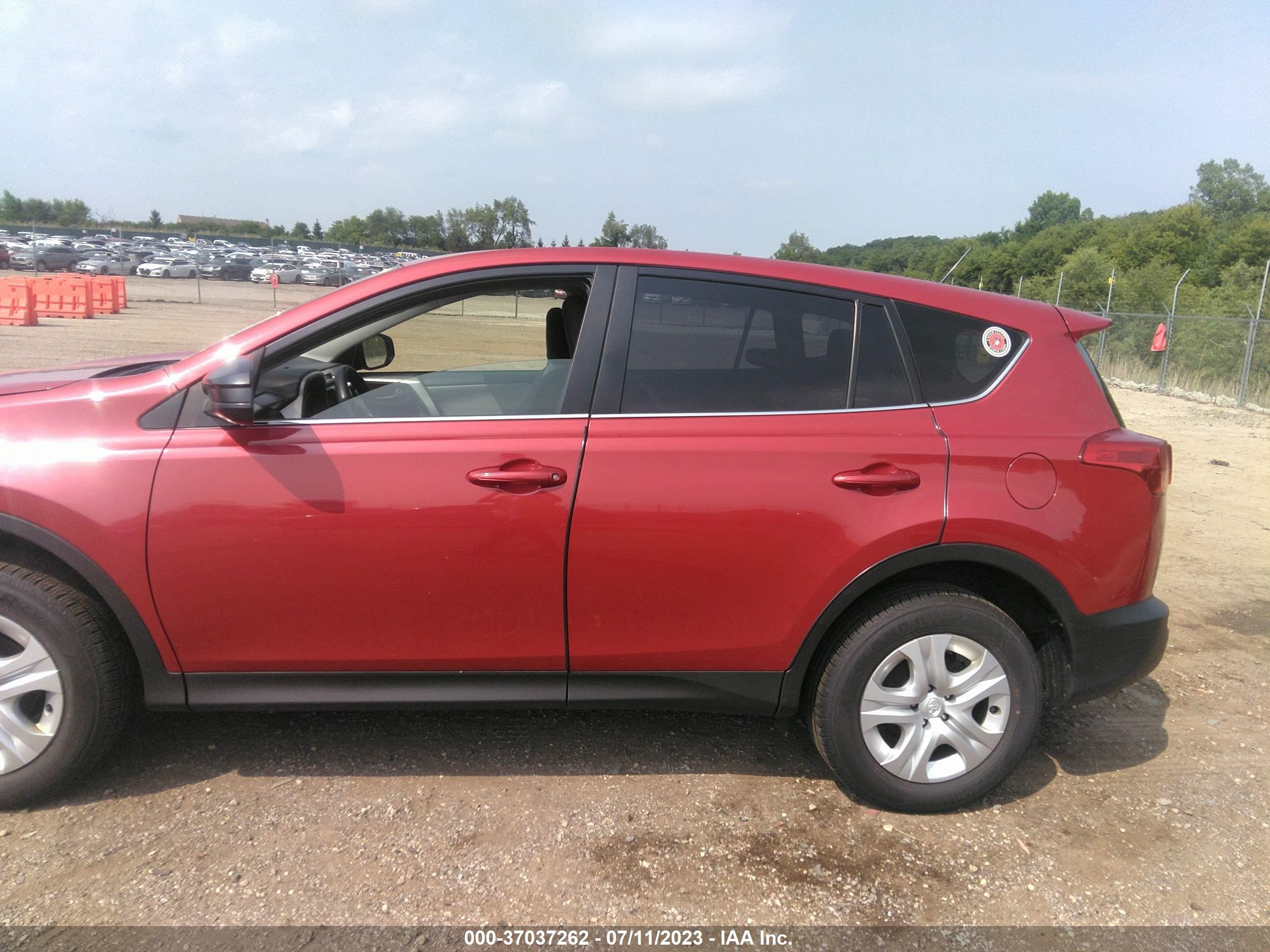 Photo 13 VIN: JTMZFREV6FJ045350 - TOYOTA RAV 4 