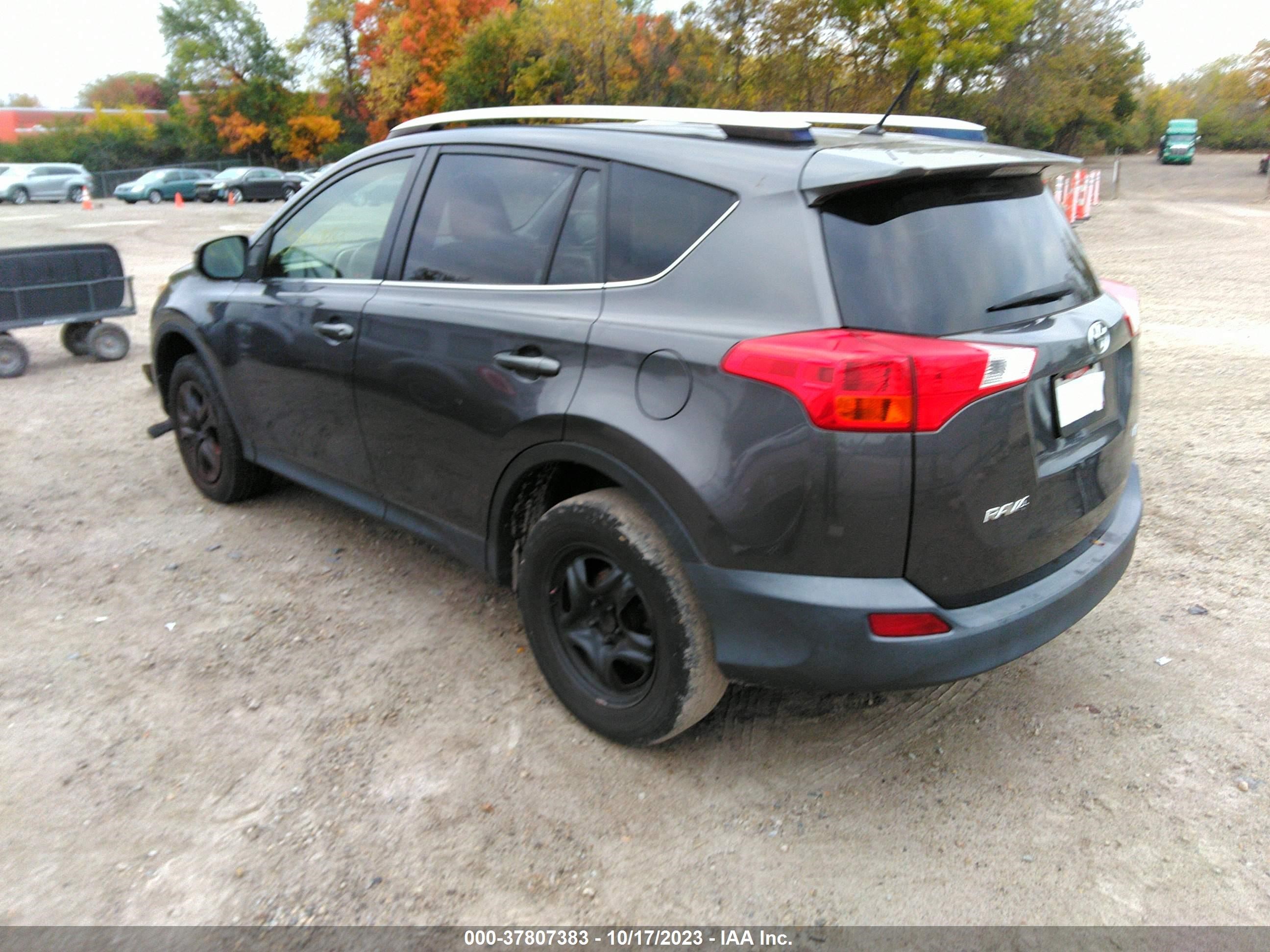 Photo 2 VIN: JTMZFREV6FJ049026 - TOYOTA RAV 4 