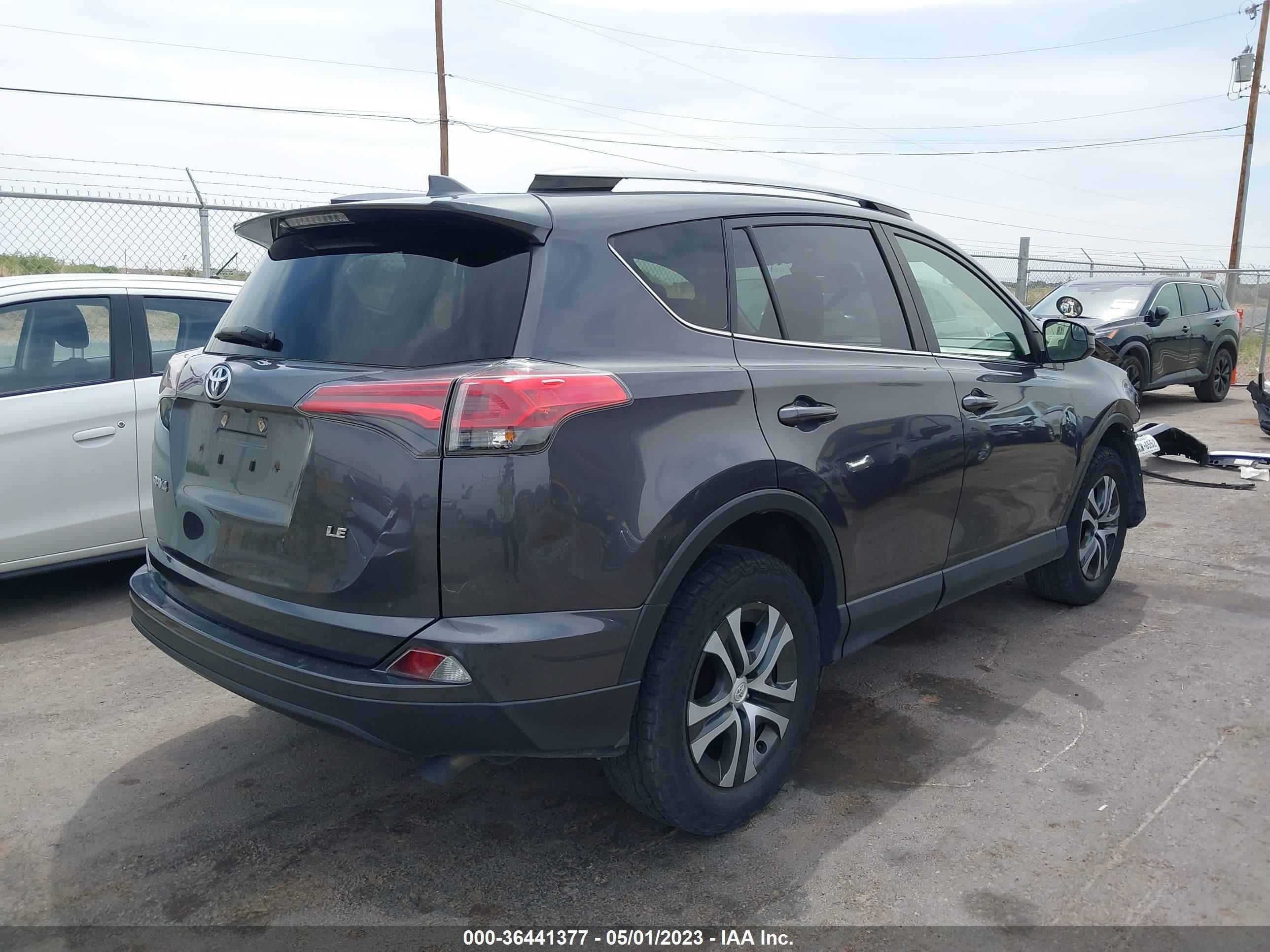 Photo 3 VIN: JTMZFREV6JJ166078 - TOYOTA RAV 4 