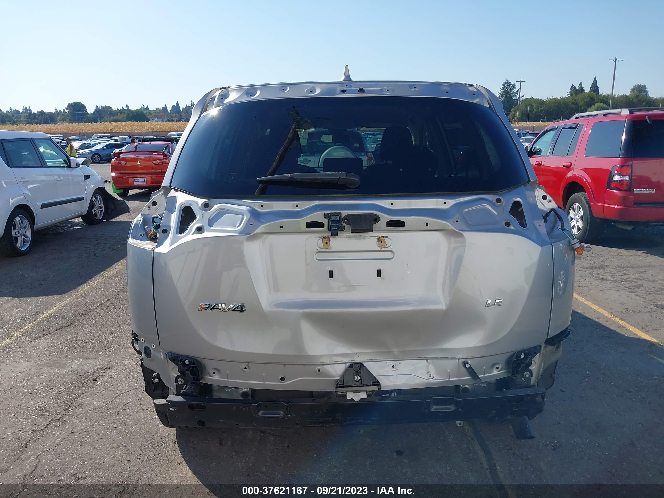 Photo 16 VIN: JTMZFREV6JJ175606 - TOYOTA RAV 4 