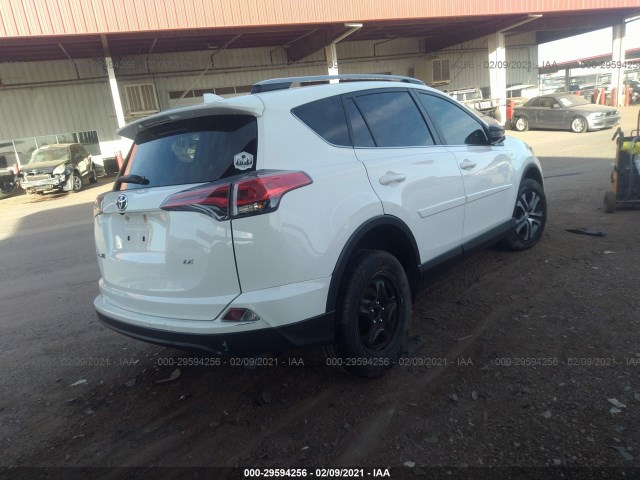 Photo 3 VIN: JTMZFREV7HJ124853 - TOYOTA RAV4 