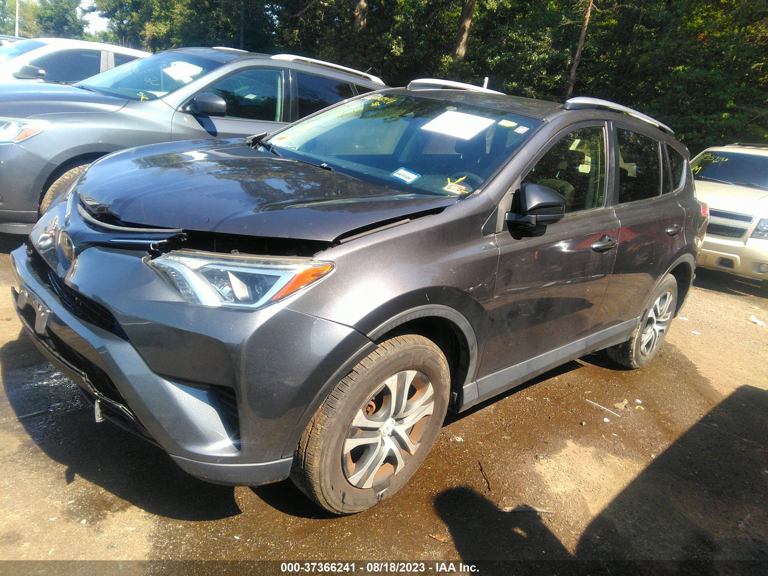 Photo 1 VIN: JTMZFREV7HJ125467 - TOYOTA RAV 4 