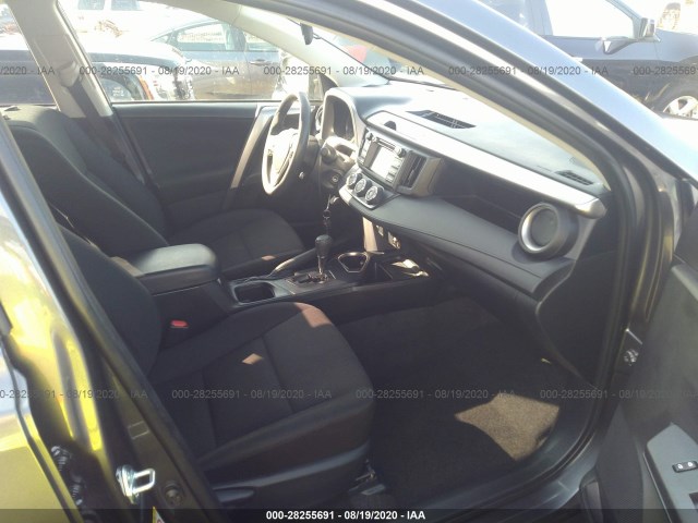 Photo 4 VIN: JTMZFREV7HJ705849 - TOYOTA RAV4 