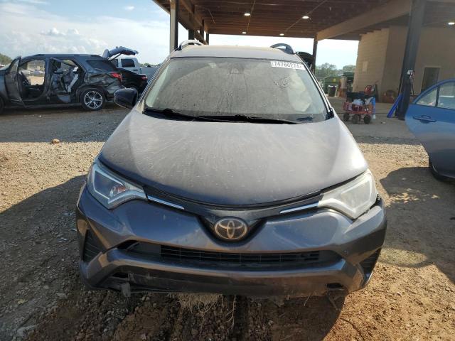 Photo 4 VIN: JTMZFREV7JJ195623 - TOYOTA RAV4 LE 