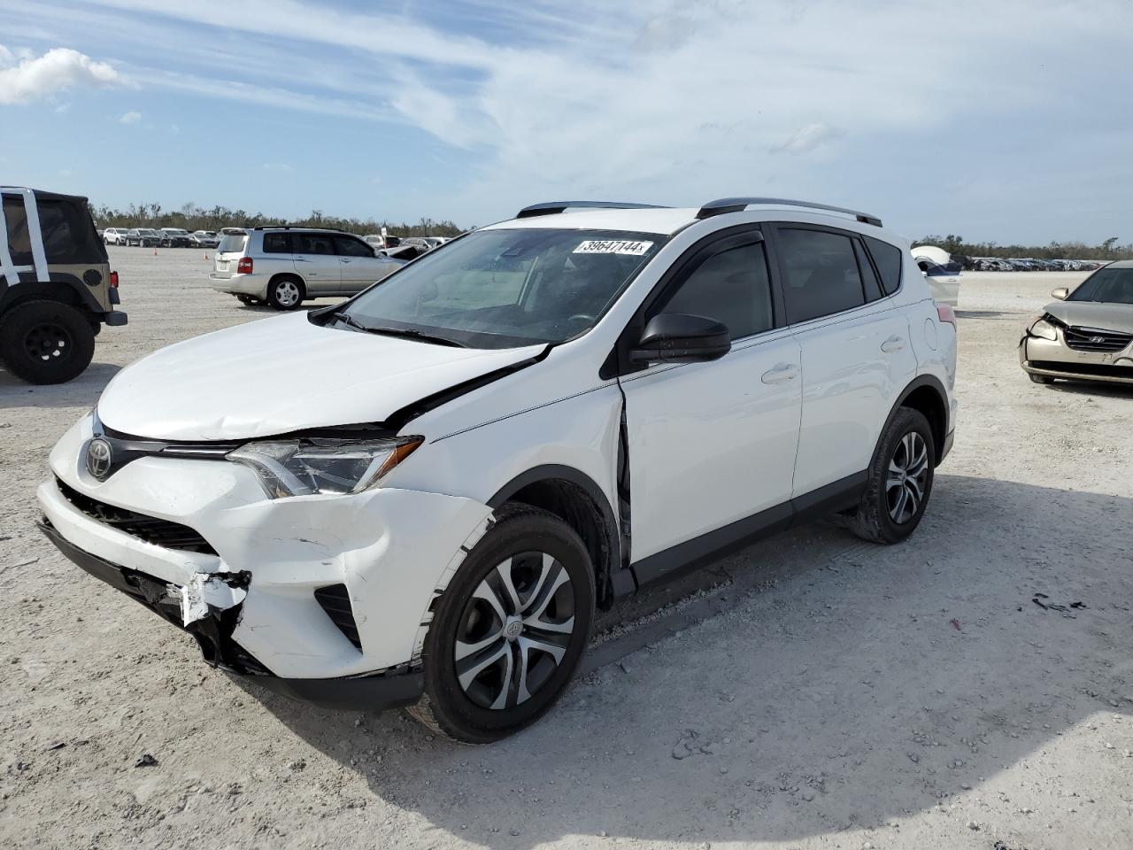 Photo 0 VIN: JTMZFREV7JJ212873 - TOYOTA RAV 4 