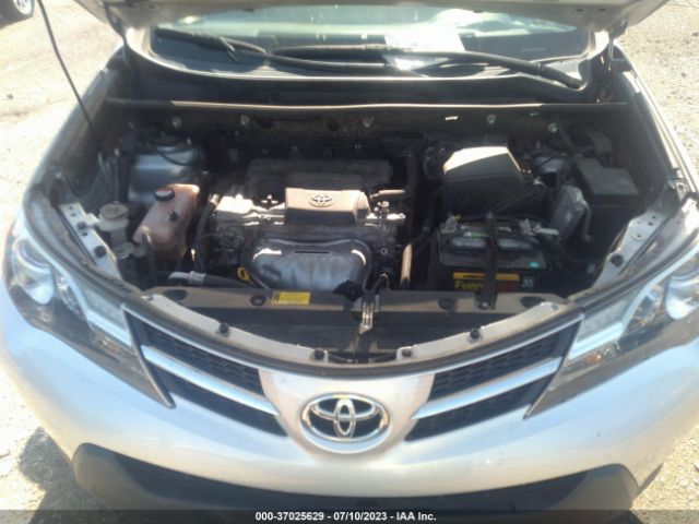 Photo 9 VIN: JTMZFREV8EJ017712 - TOYOTA RAV4 