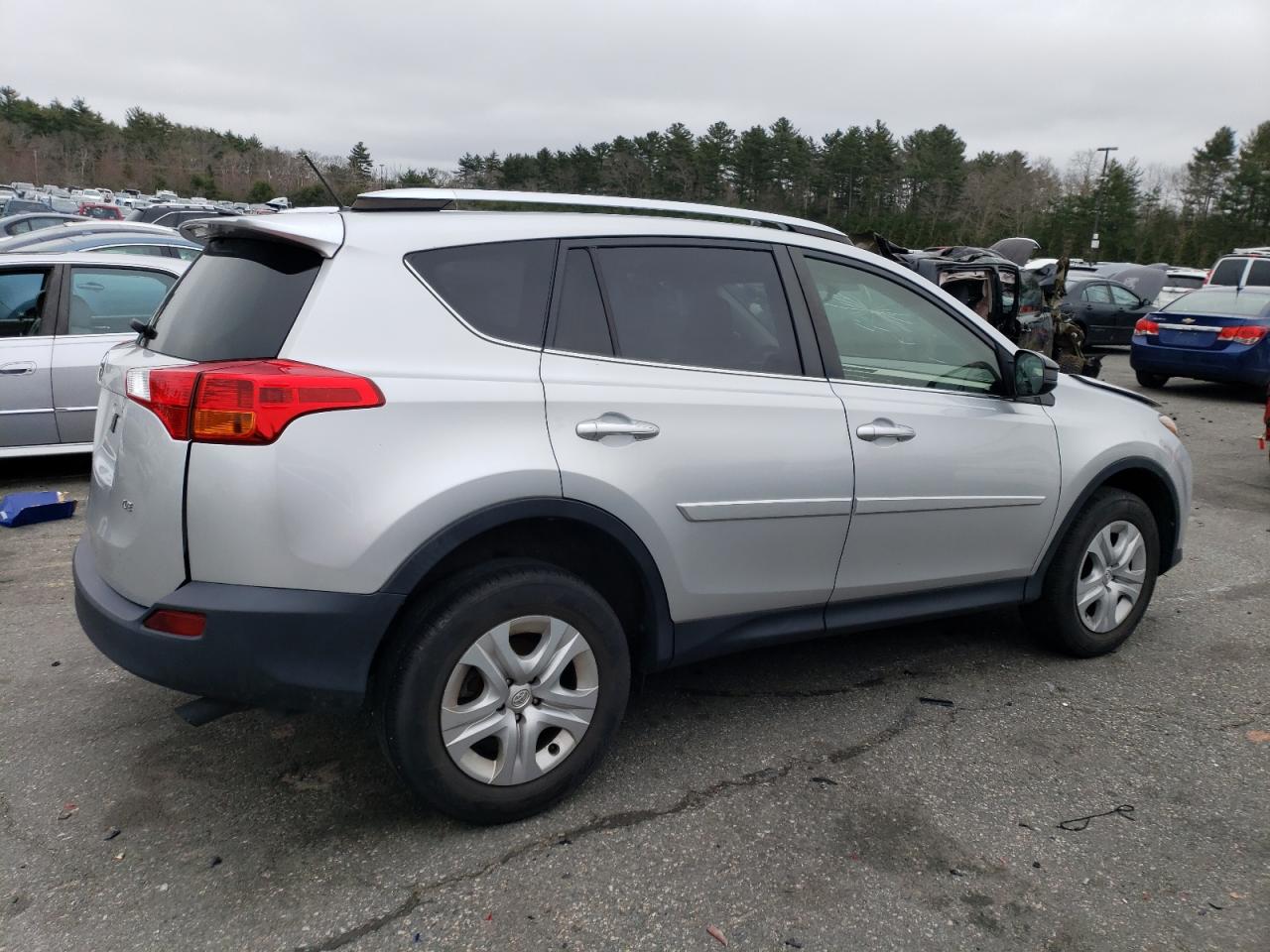 Photo 2 VIN: JTMZFREV8FD043601 - TOYOTA RAV 4 