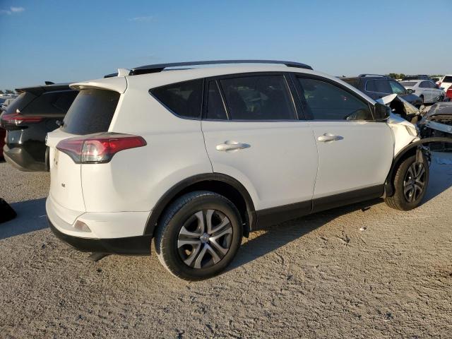 Photo 2 VIN: JTMZFREV8HJ700434 - TOYOTA RAV4 LE 