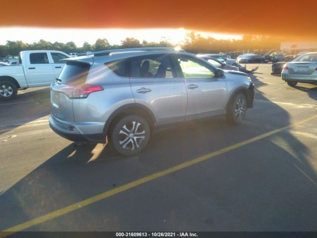 Photo 3 VIN: JTMZFREV8JJ169001 - TOYOTA RAV4 