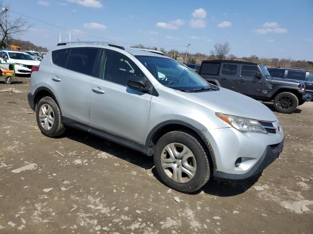 Photo 3 VIN: JTMZFREV9FJ024539 - TOYOTA RAV4 