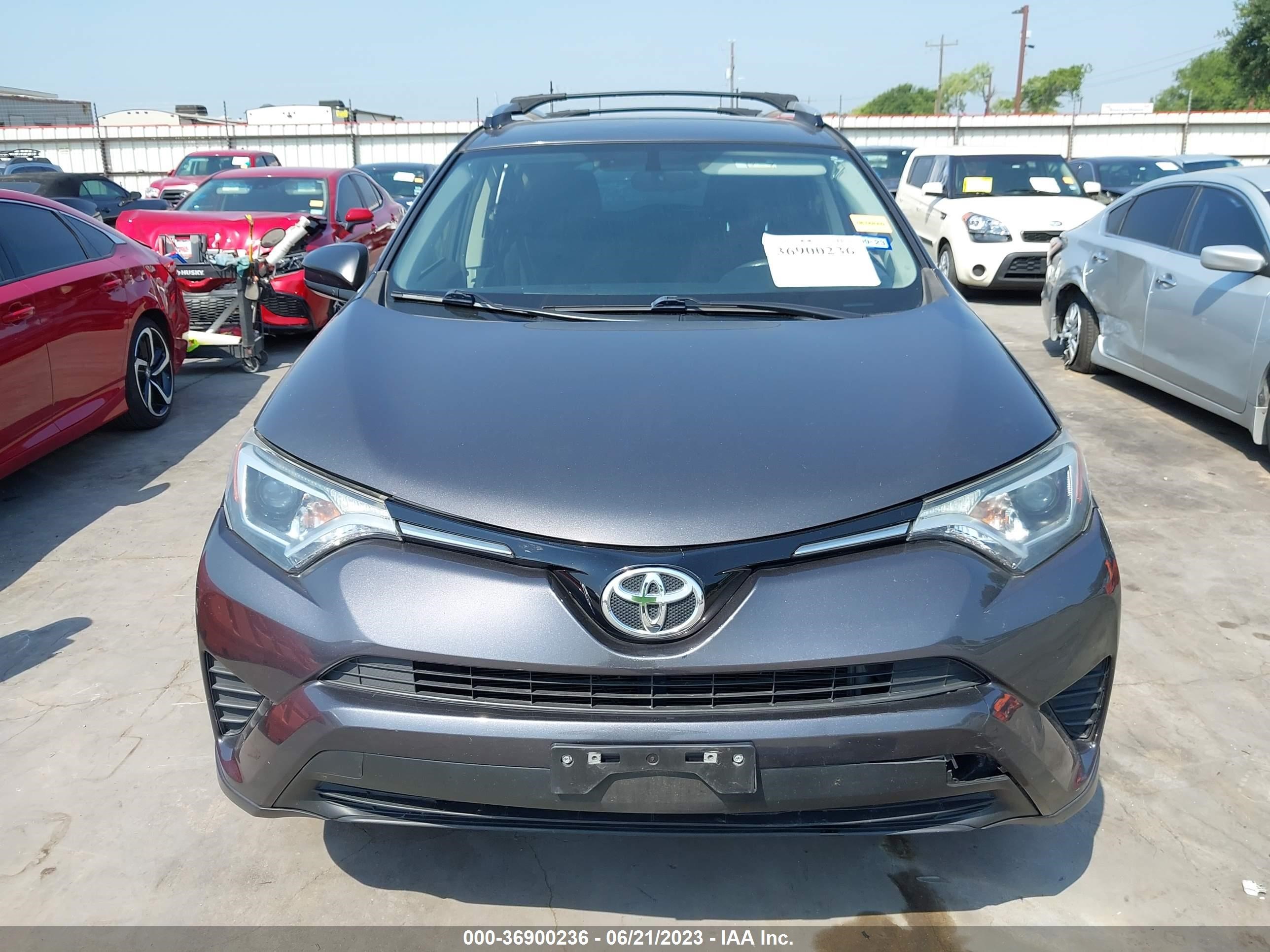 Photo 12 VIN: JTMZFREV9GJ075296 - TOYOTA RAV 4 