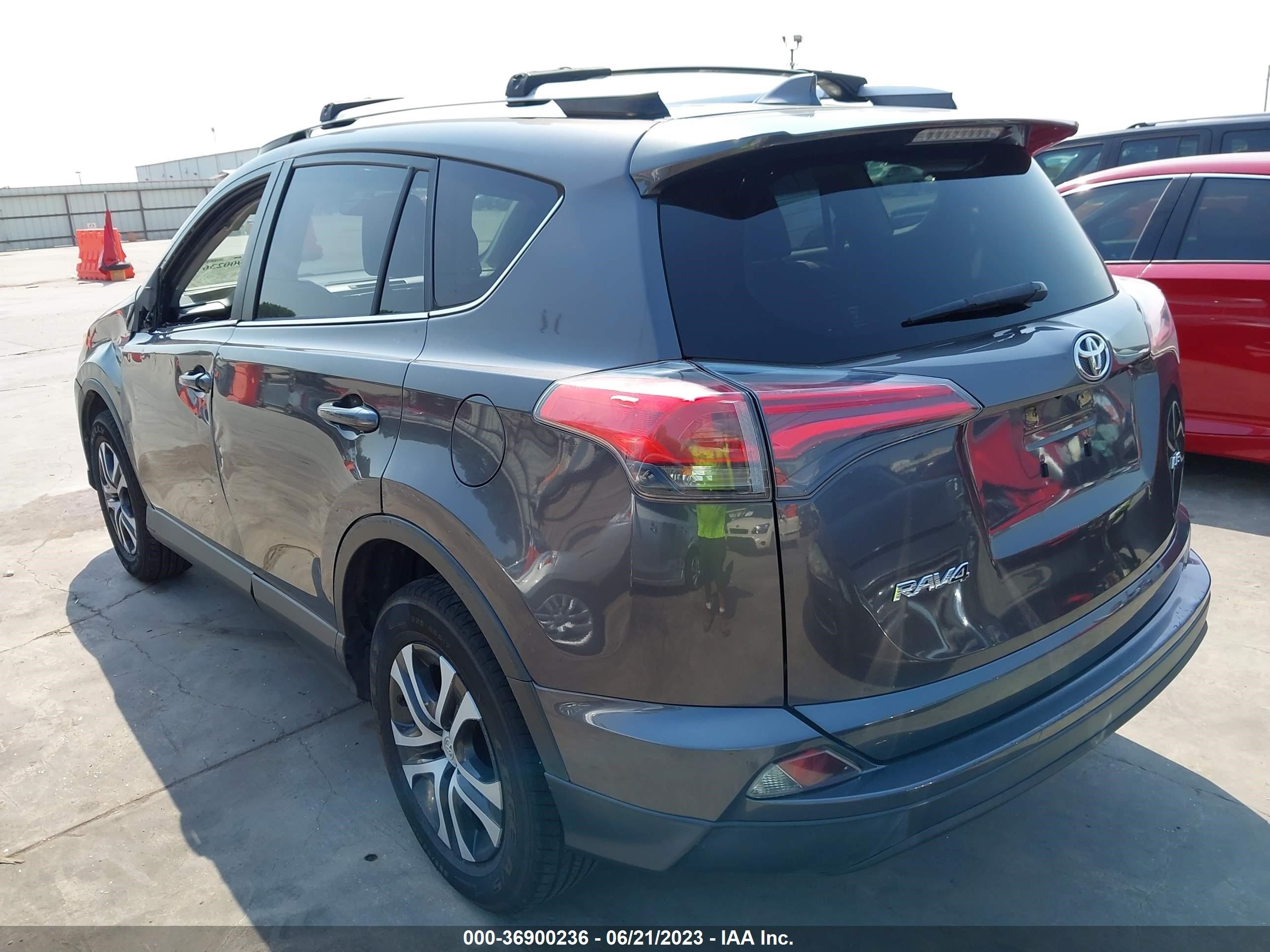 Photo 2 VIN: JTMZFREV9GJ075296 - TOYOTA RAV 4 