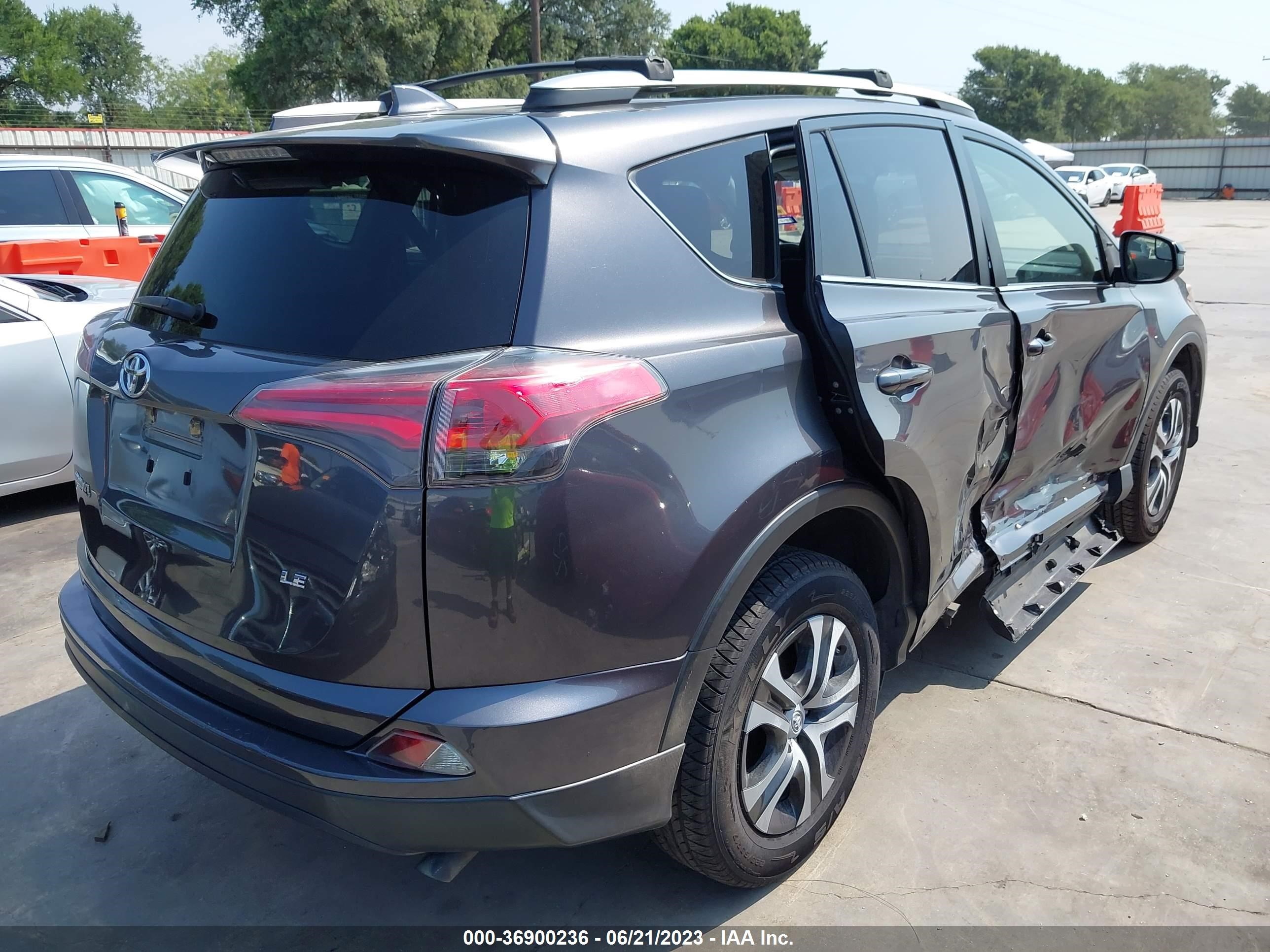 Photo 3 VIN: JTMZFREV9GJ075296 - TOYOTA RAV 4 