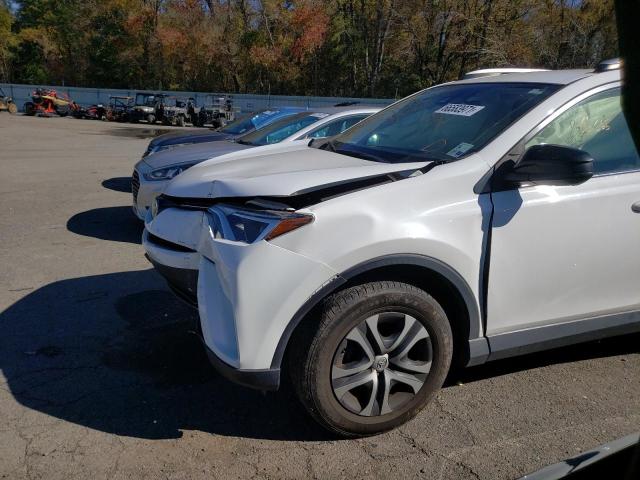 Photo 8 VIN: JTMZFREV9HJ109951 - TOYOTA RAV4 LE 