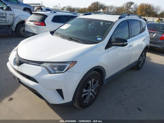 Photo 1 VIN: JTMZFREV9JJ151767 - TOYOTA RAV4 