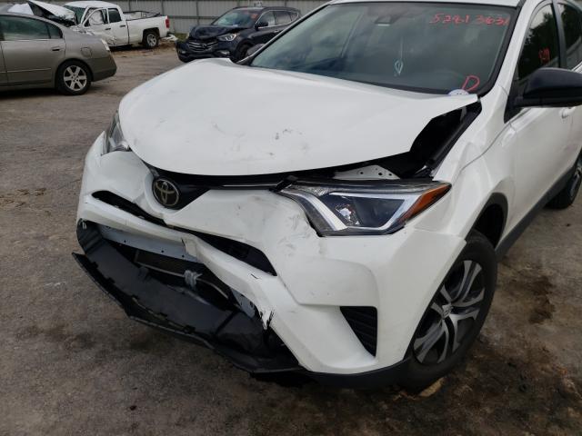 Photo 8 VIN: JTMZFREV9JJ179634 - TOYOTA RAV4 LE 