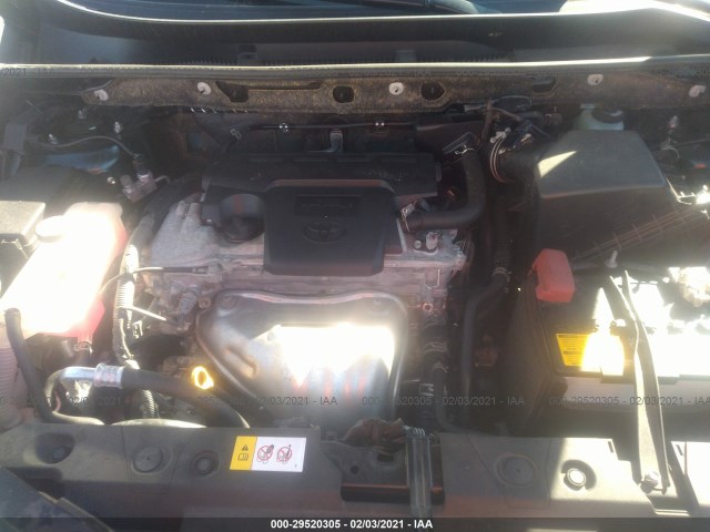 Photo 9 VIN: JTMZFREV9JJ729267 - TOYOTA RAV4 