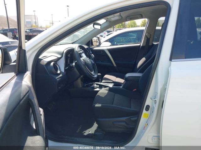 Photo 4 VIN: JTMZFREV9JJ733495 - TOYOTA RAV4 