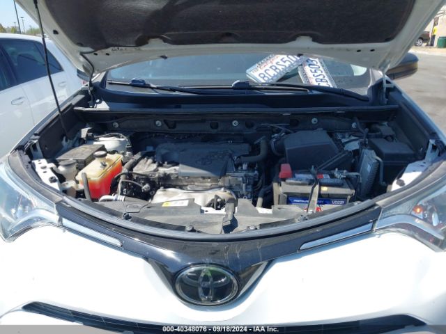 Photo 9 VIN: JTMZFREV9JJ733495 - TOYOTA RAV4 