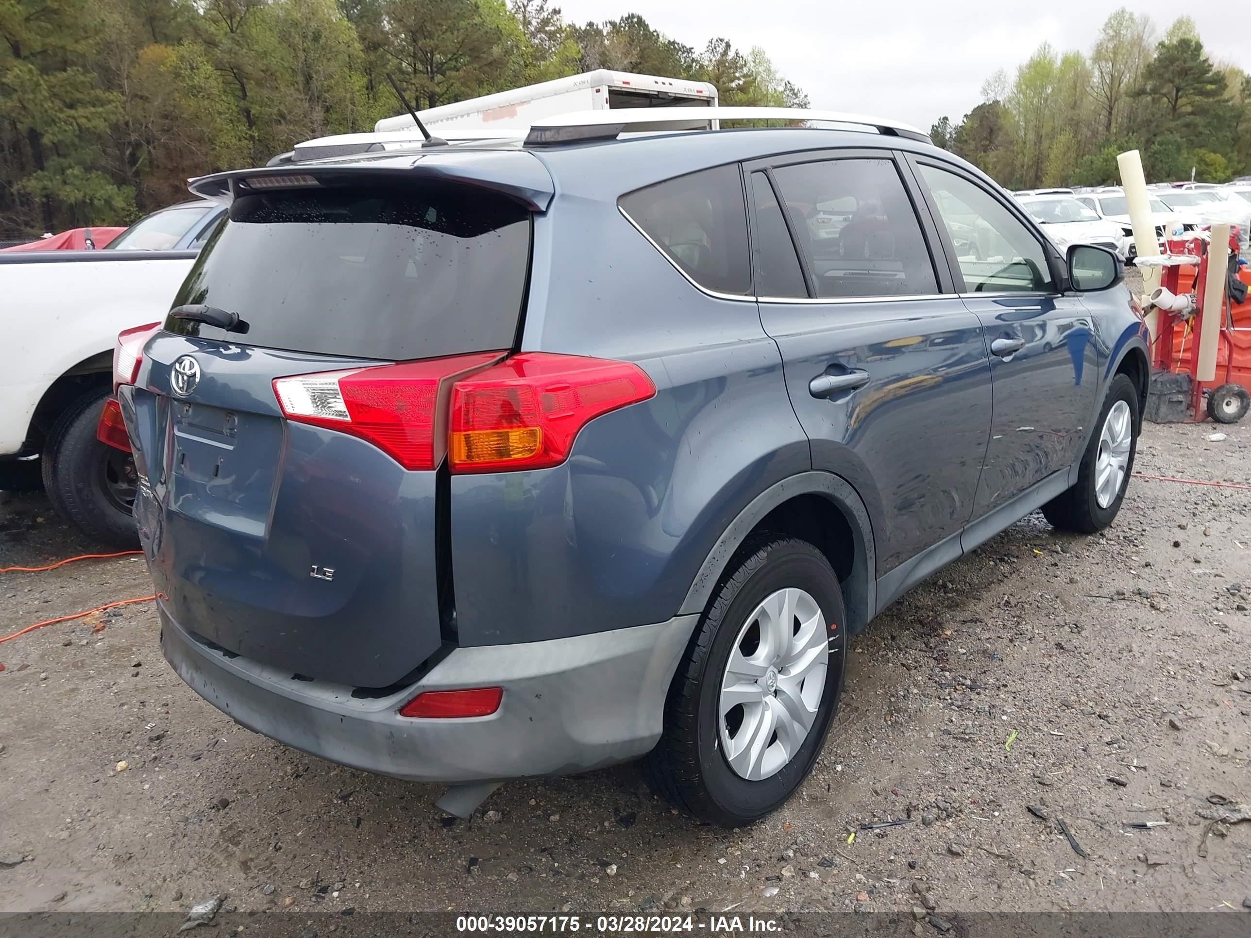 Photo 3 VIN: JTMZFREVXD5013006 - TOYOTA RAV 4 