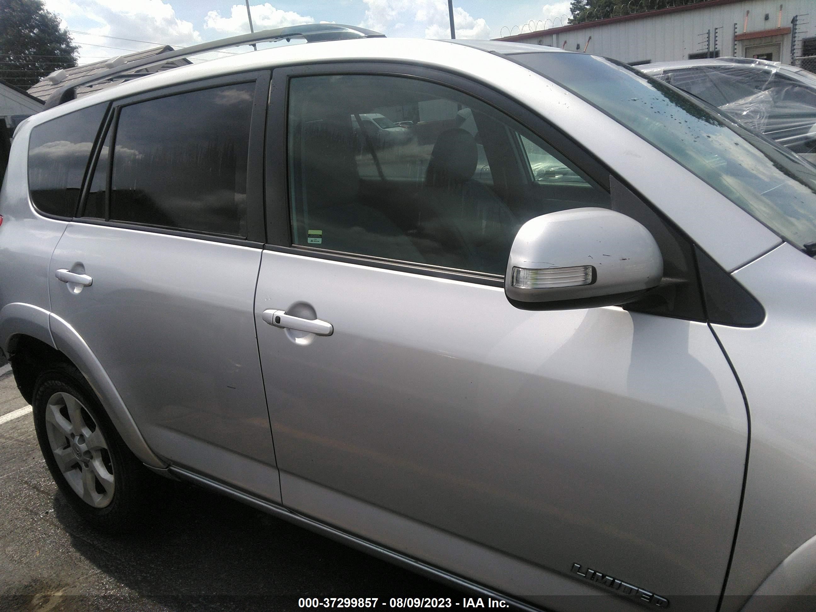 Photo 13 VIN: JTMZK31V19D000396 - TOYOTA RAV 4 