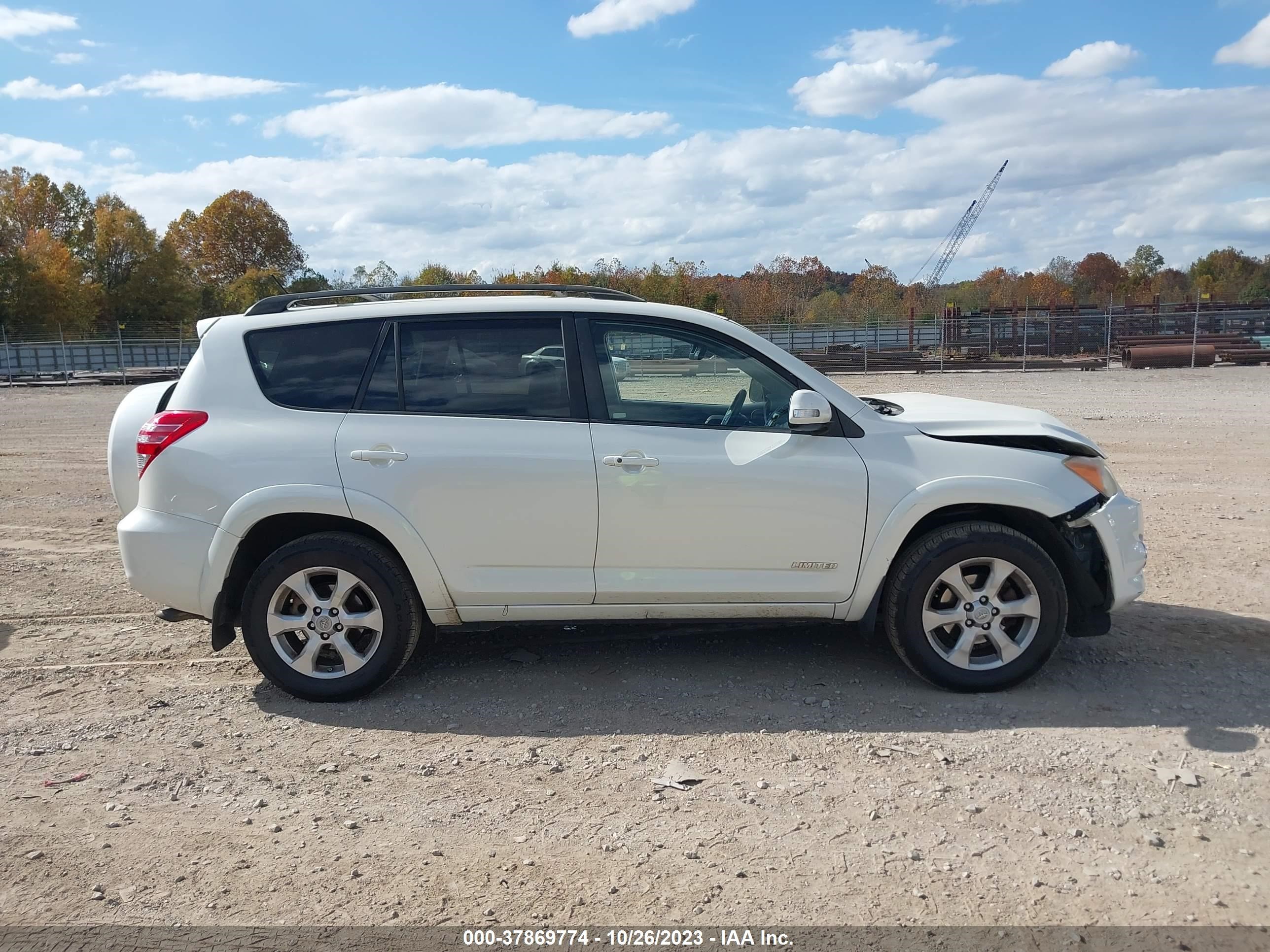 Photo 13 VIN: JTMZK31V795025619 - TOYOTA RAV 4 