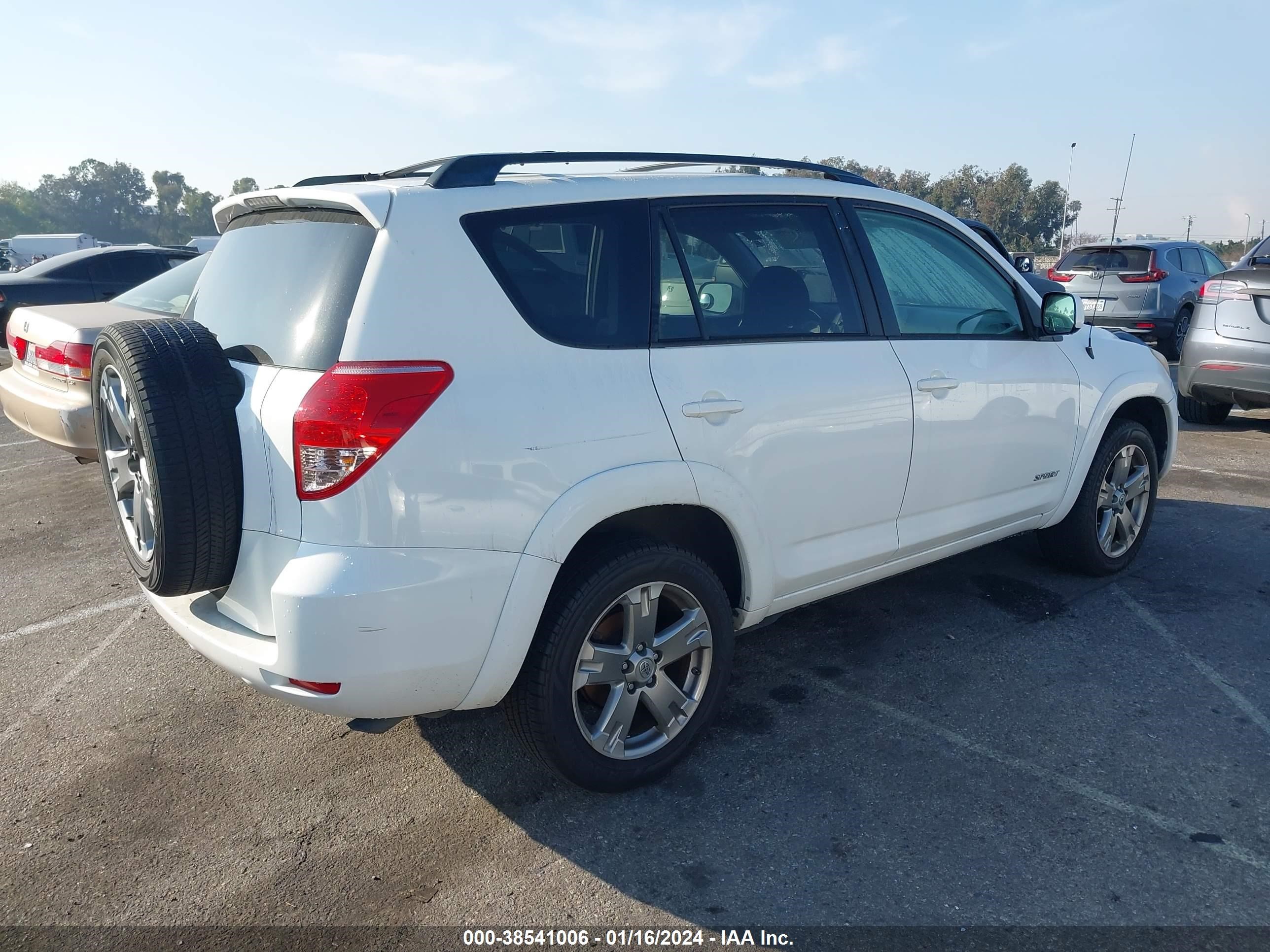 Photo 3 VIN: JTMZK32V486014066 - TOYOTA RAV 4 