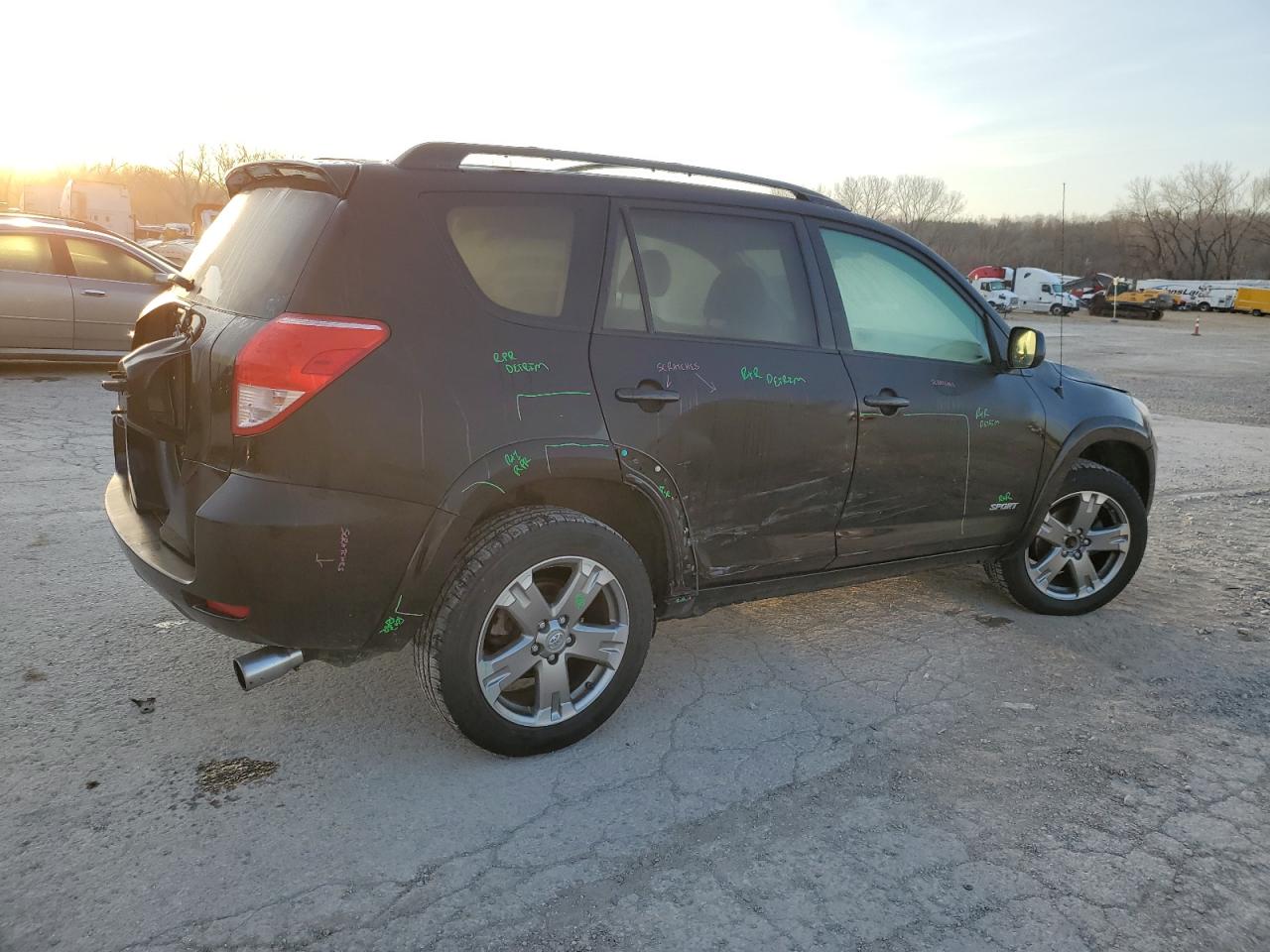 Photo 2 VIN: JTMZK32V586011158 - TOYOTA RAV 4 